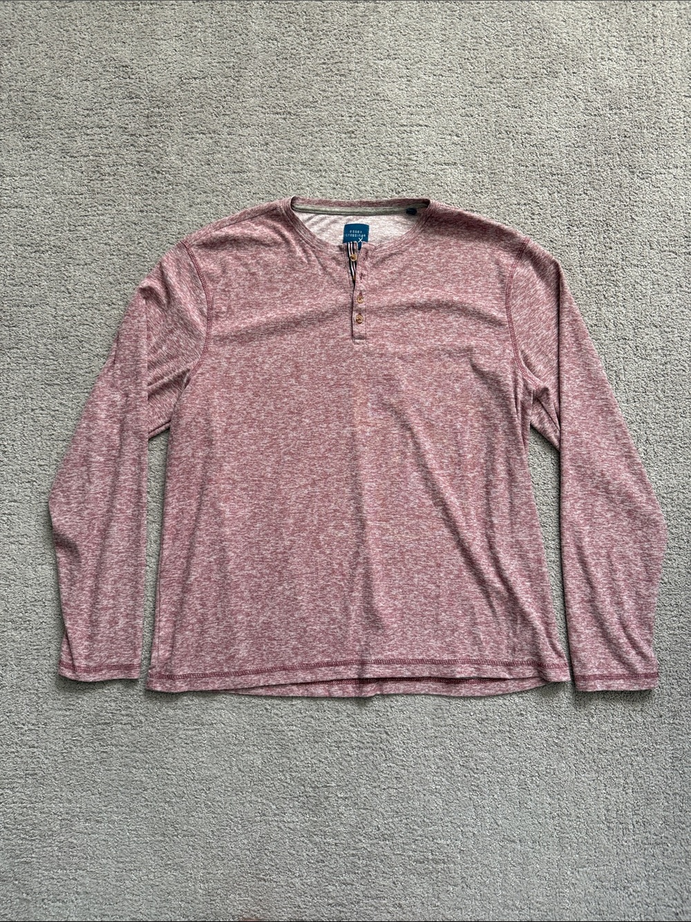 Essex Crossing Men’s Heathered Red Long Sleeve Henley - Large
